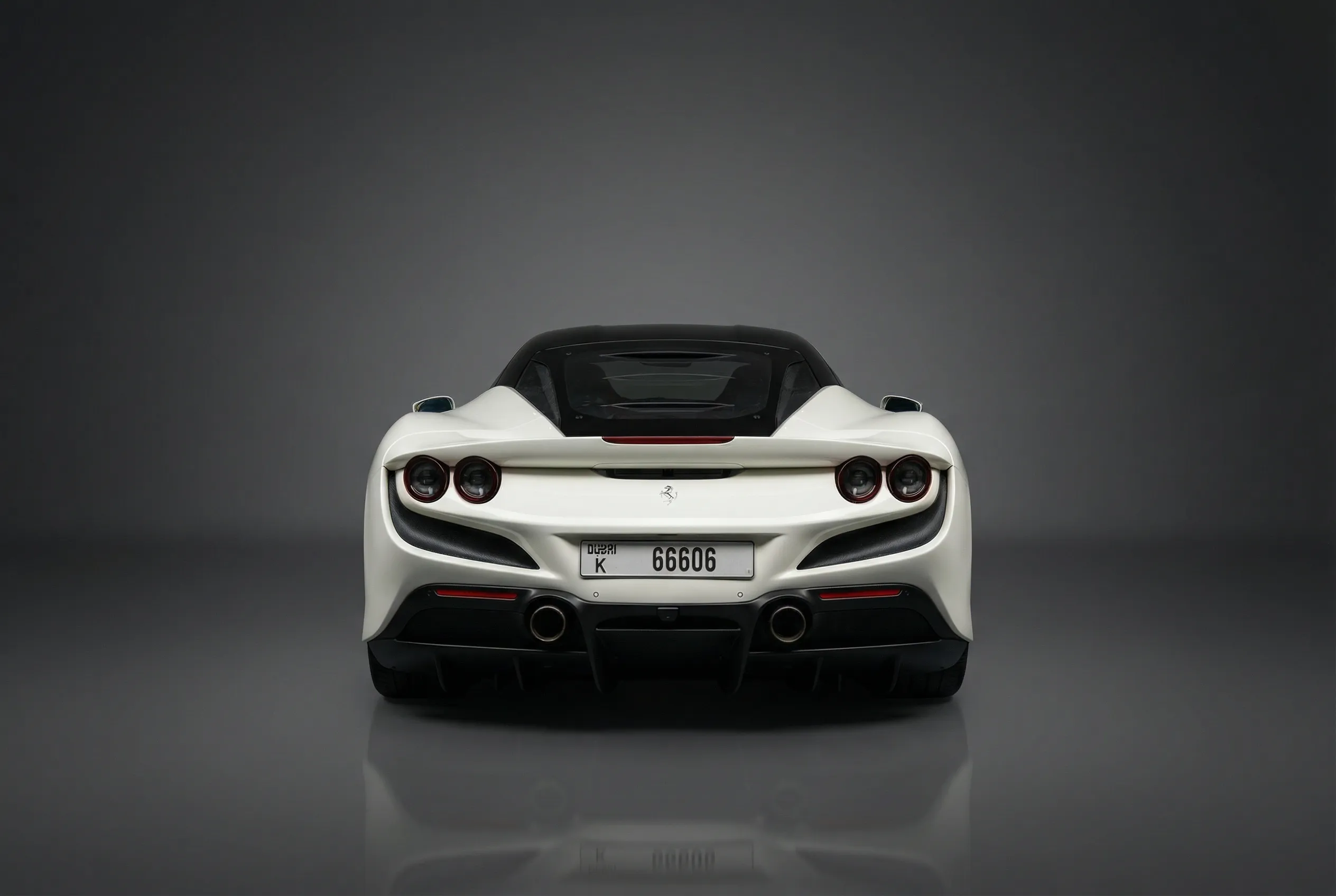 FERRARI F8 TRIBUTO